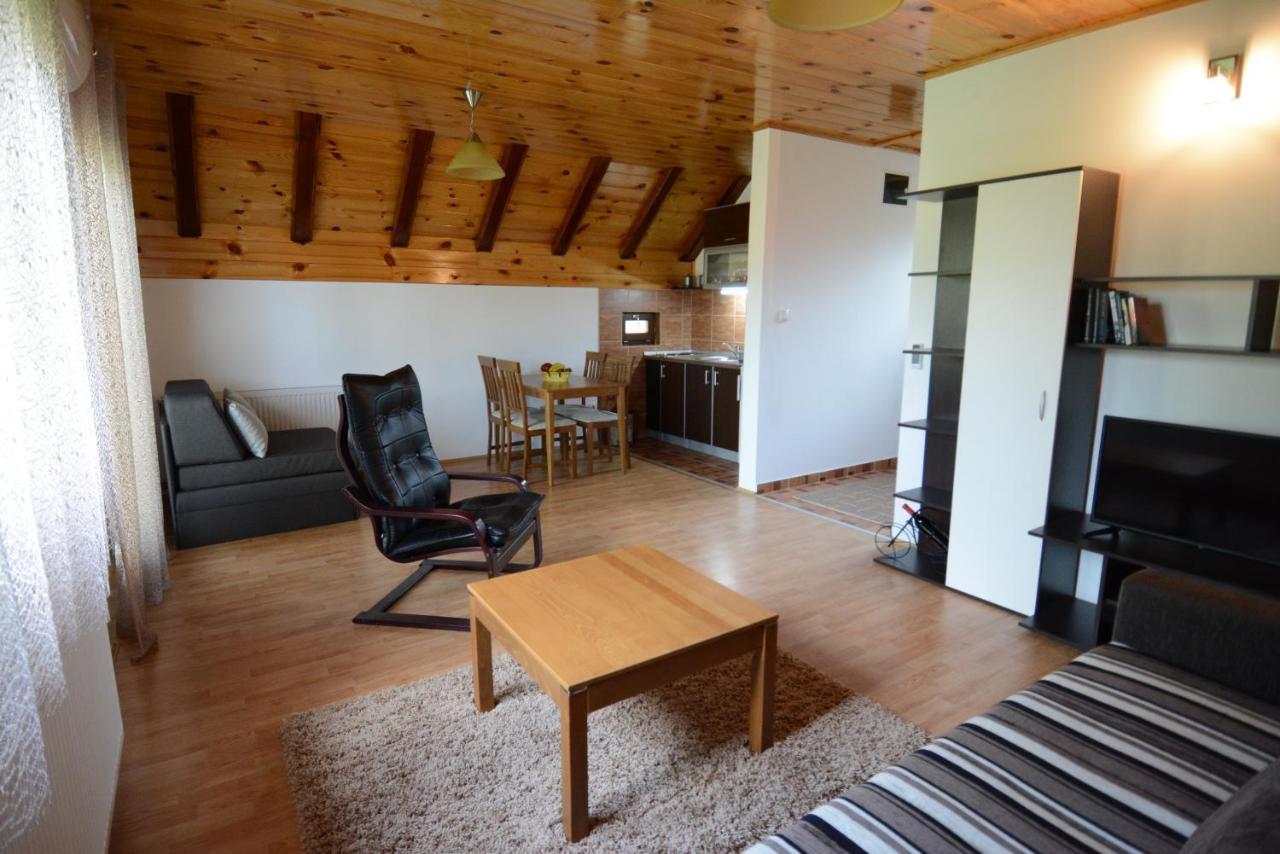 Apartmani Ogi I Ana Bajina Basta Eksteriør bilde